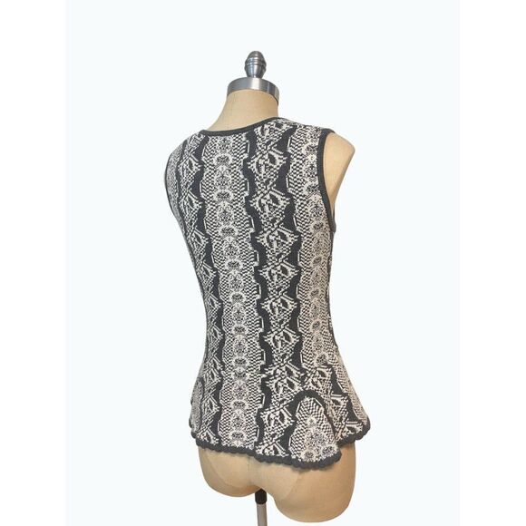 CAbi #887 Gray Peplum Shell Vest sleeveless Sweater Small - Picture 5 of 7